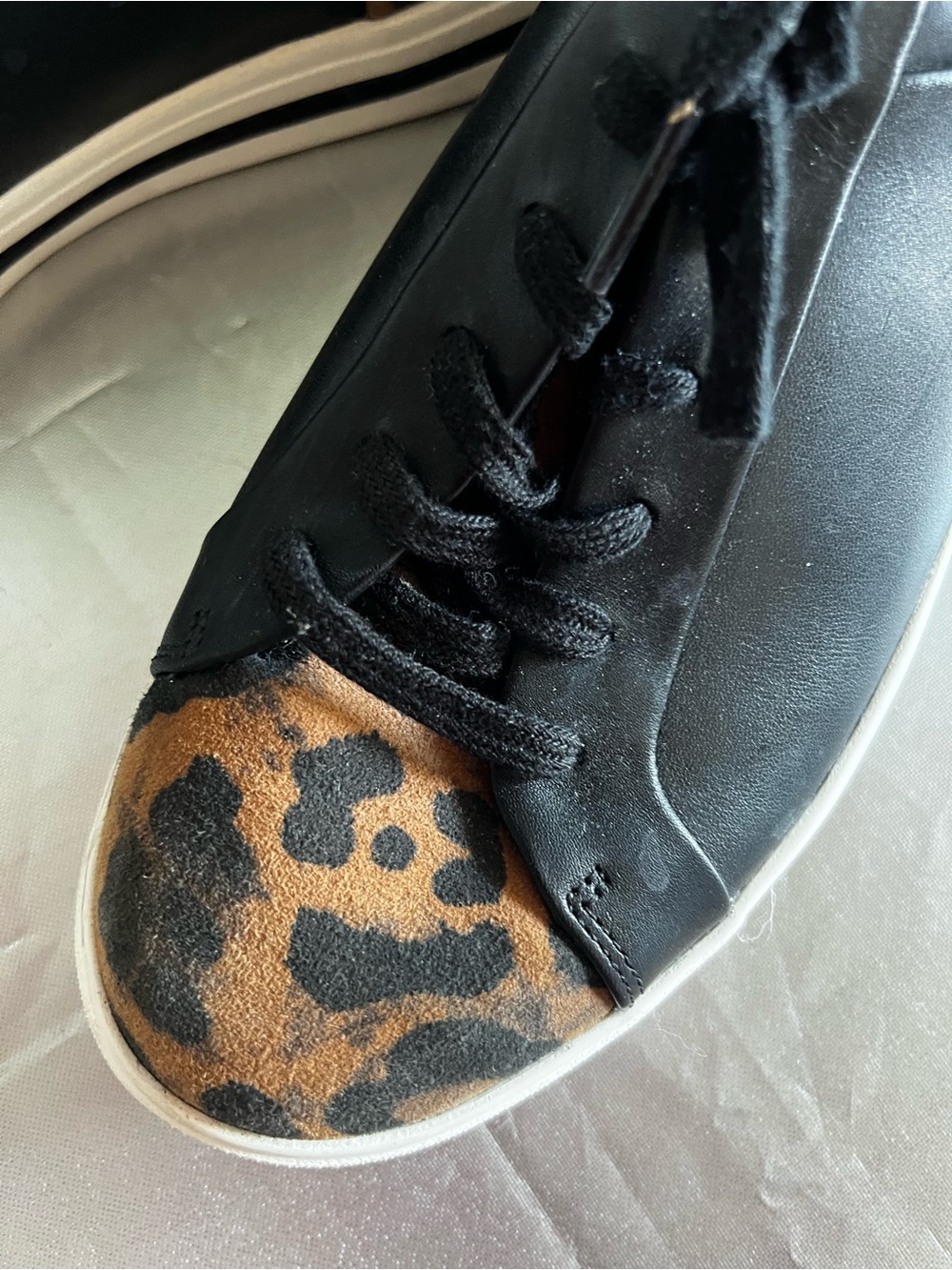 Clarks Women's Black Leather Sneakers with Leopard-Print Toe - Picture 3 of 10